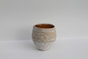 small pot with gold leaf 2020